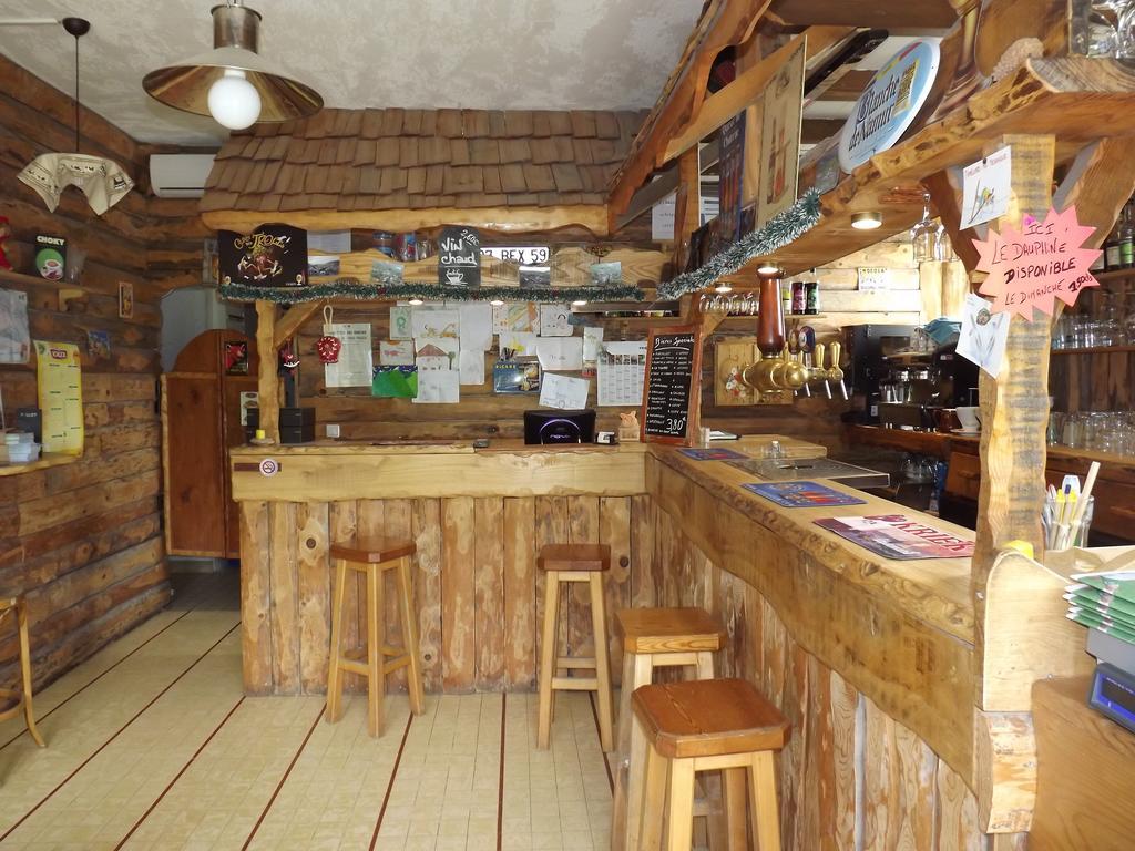 Bar Hotel Restaurant Le Margeriaz Les Deserts  Exterior photo